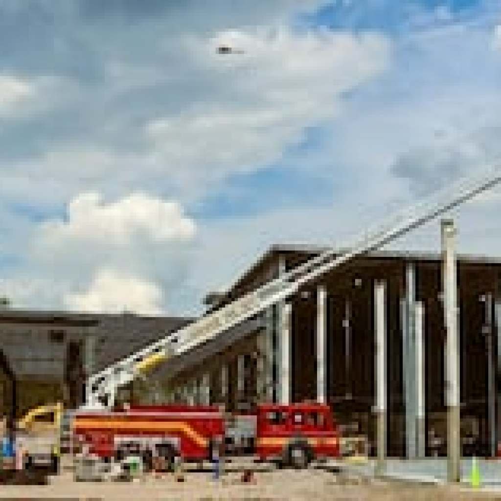 Worker rescued 50 feet up at Georgia Google data center Worker rescued 50 feet up at Georgia Google data center