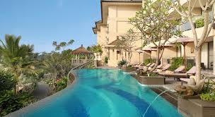 Indulge & Unwind: Unforgettable Journeys to Luxury Wellness Retreats Indulge & Unwind: Unforgettable Journeys to Luxury Wellness Retreats