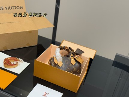 image1 image1