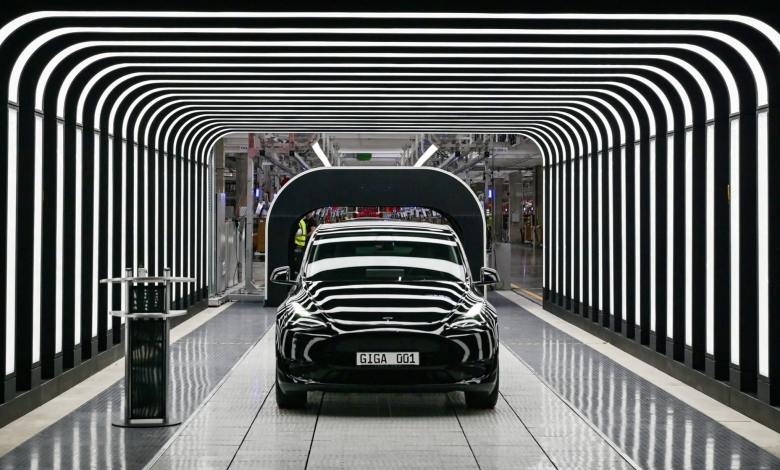 Tesla board explores new pay deal for Elon Musk Tesla board explores new pay deal for Elon Musk