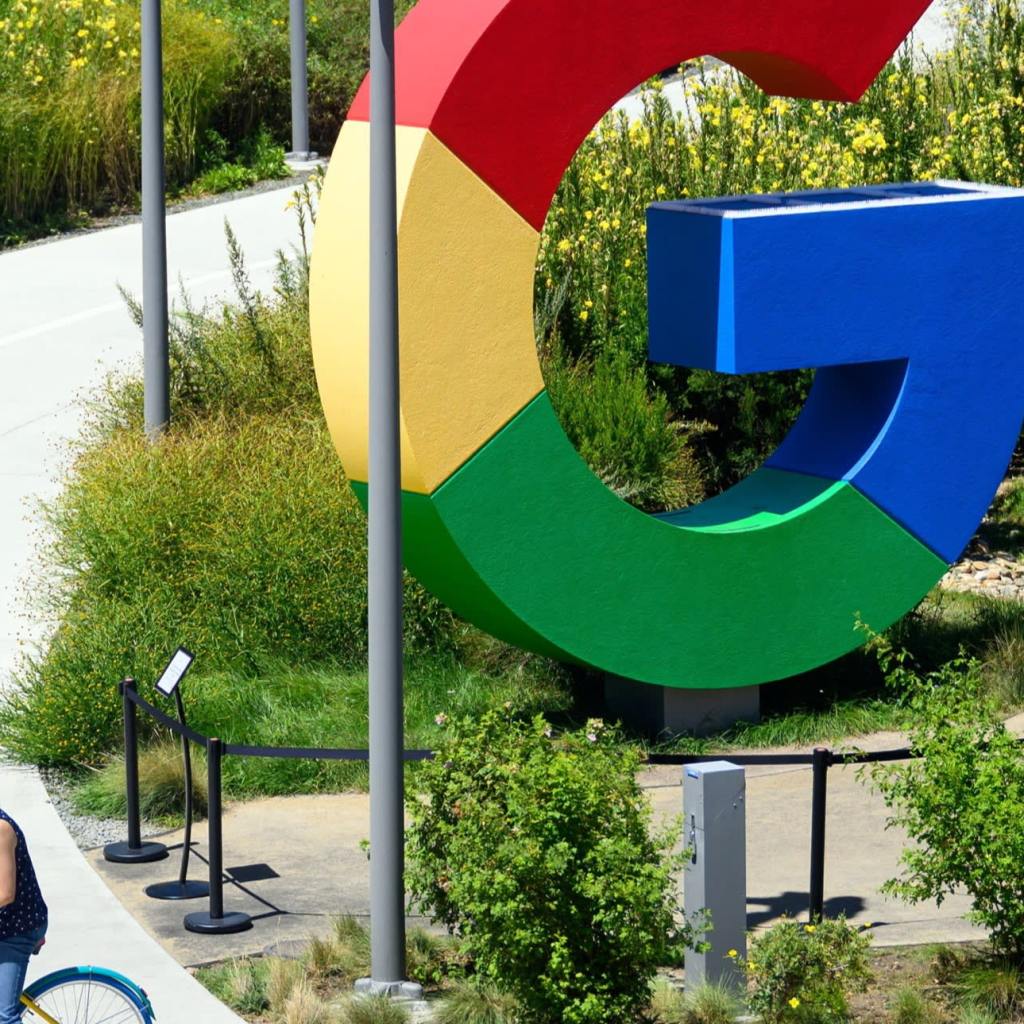 Alphabet shares sink after cloud growth stalls and spending surges Alphabet shares sink after cloud growth stalls and spending surges
