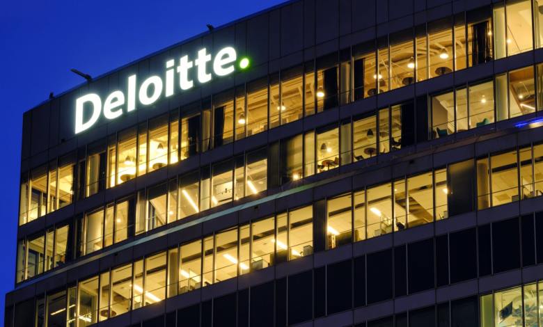 Deloitte links office attendance to US tax staff bonuses Deloitte links office attendance to US tax staff bonuses