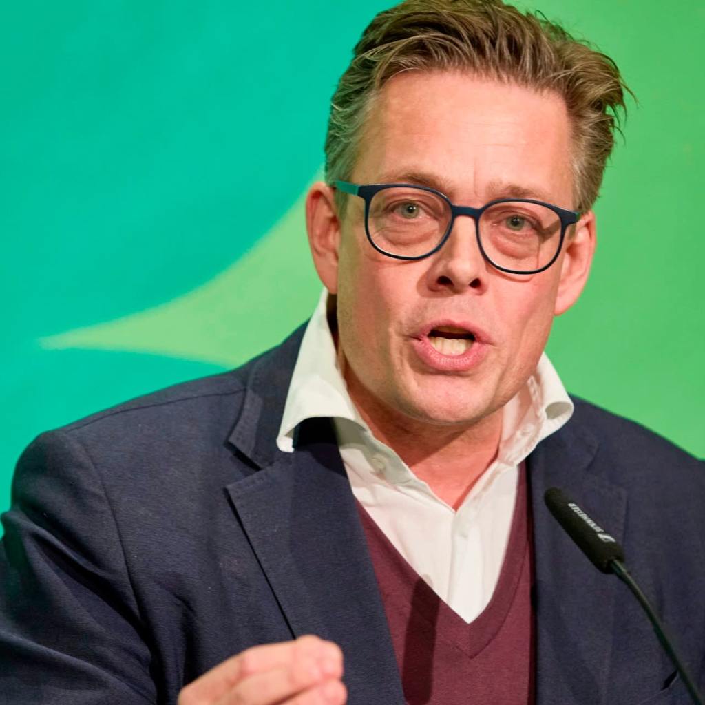 Senior German MP warns of ‘successful’ foreign manipulation of vote Senior German MP warns of ‘successful’ foreign manipulation of vote