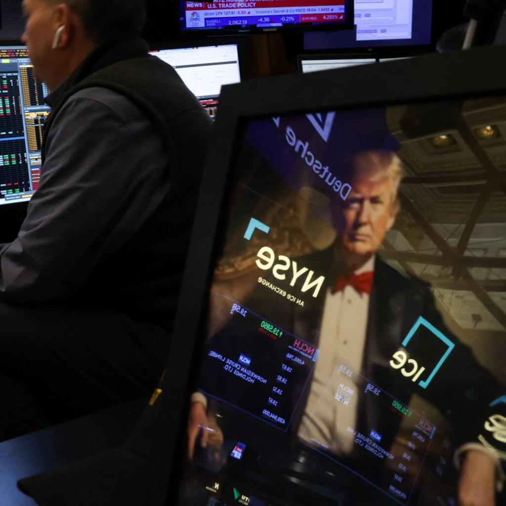 Wall Street hopes fade of a ‘Trump put’ for sliding markets Wall Street hopes fade of a ‘Trump put’ for sliding markets