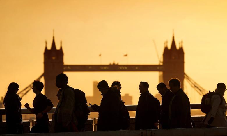‘Wild loophole’ allows non-UK residents to apply for full state pension ‘Wild loophole’ allows non-UK residents to apply for full state pension