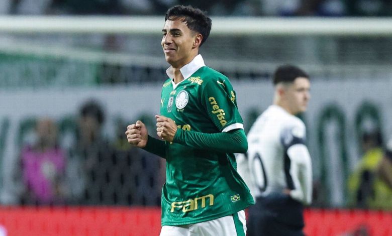 Vitor Reis: Man City complete transfer of Brazilian defender Vitor Reis: Man City complete transfer of Brazilian defender