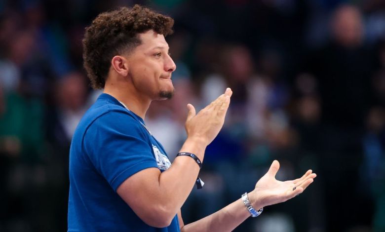 Mahomes says Mavs’ Luka trade stunner ‘hurt,’ but excited for AD era Mahomes says Mavs’ Luka trade stunner ‘hurt,’ but excited for AD era