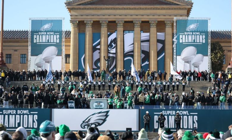 Philadelphia celebrates Eagles at parade on Valentine’s Day Philadelphia celebrates Eagles at parade on Valentine’s Day