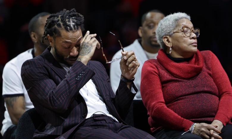Derrick Rose moved to tears in Bulls halftime ceremony, to have his jersey number retired Derrick Rose moved to tears in Bulls halftime ceremony, to have his jersey number retired