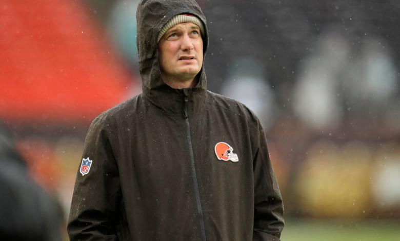 Browns reportedly fire OC Ken Dorsey, OL coach Andy Dickerson after 3-14 season Browns reportedly fire OC Ken Dorsey, OL coach Andy Dickerson after 3-14 season