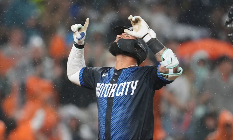 Torres, Greene lead the Tigers to rainy 11-5 victory over the Reds Torres, Greene lead the Tigers to rainy 11-5 victory over the Reds