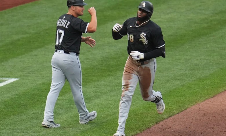 White Sox crush Pirates 10-1 behind homers by Luis Robert Jr. and Edgar Quero White Sox crush Pirates 10-1 behind homers by Luis Robert Jr. and Edgar Quero