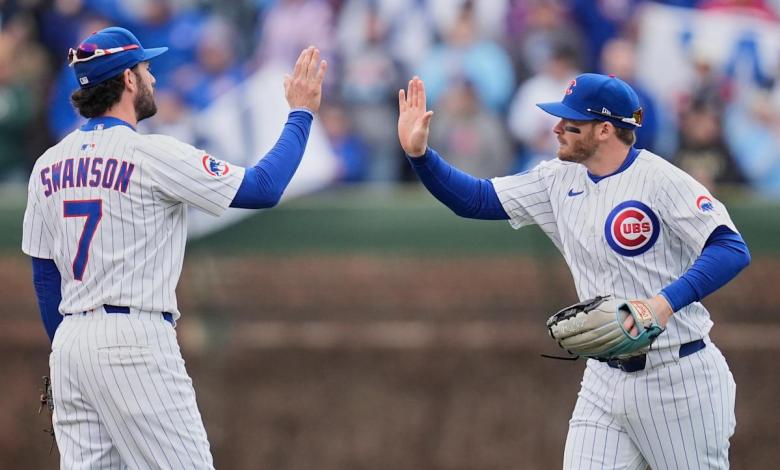 Suzuki and Busch hit consecutive home runs, lead Cubs over Diamondbacks 6-2 Suzuki and Busch hit consecutive home runs, lead Cubs over Diamondbacks 6-2