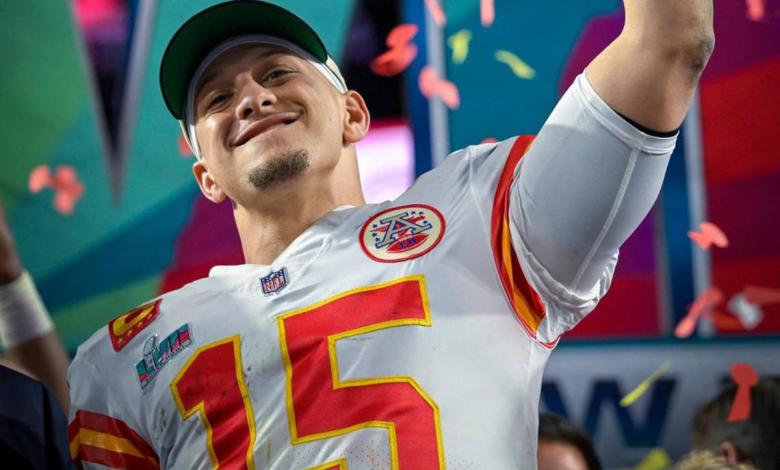 Chiefs to wear white vs. Eagles a color that has delivered success in Super Bowl history Chiefs to wear white vs. Eagles a color that has delivered success in Super Bowl history