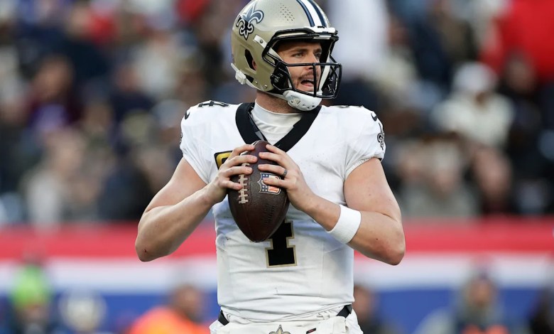 Saints QB Derek Carr says in a sermon that ‘people are lying’ about him and his shoulder injury Saints QB Derek Carr says in a sermon that ‘people are lying’ about him and his shoulder injury