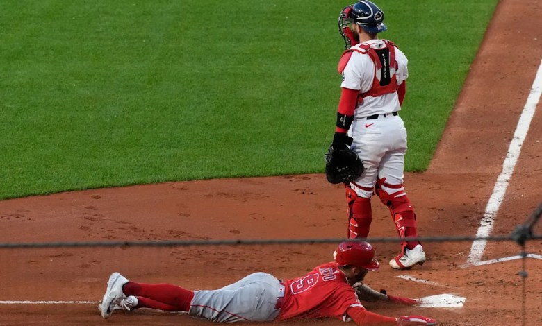 Angels manufacture run in 10th inning to beat Red Sox, 4-3 Angels manufacture run in 10th inning to beat Red Sox, 4-3