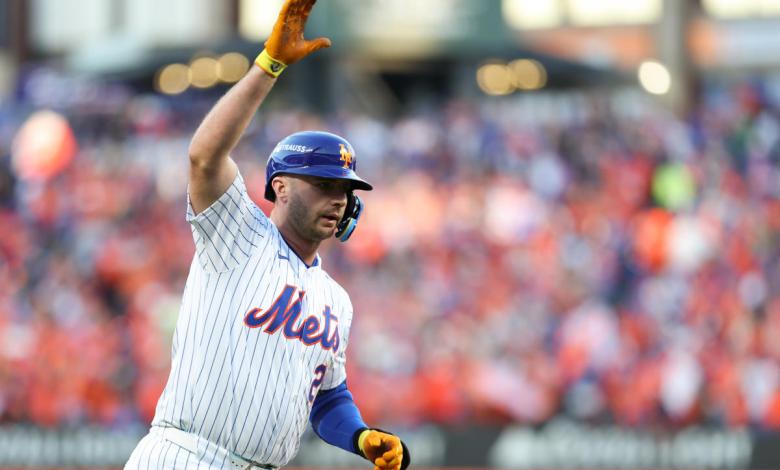 Pete Alonso reportedly returns to Mets on 2-year, million deal Pete Alonso reportedly returns to Mets on 2-year, million deal