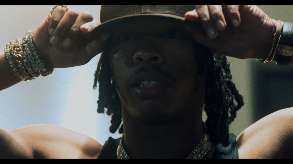 Lil Baby – Sendiri Feat Rod Wave & Rylo Rodriguez (Video Musik Resmi) Lil Baby – Sendiri Feat Rod Wave & Rylo Rodriguez (Video Musik Resmi)