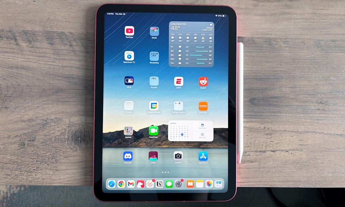 Apple’s latest entry-level iPad is back on sale for 9 Apple’s latest entry-level iPad is back on sale for 9