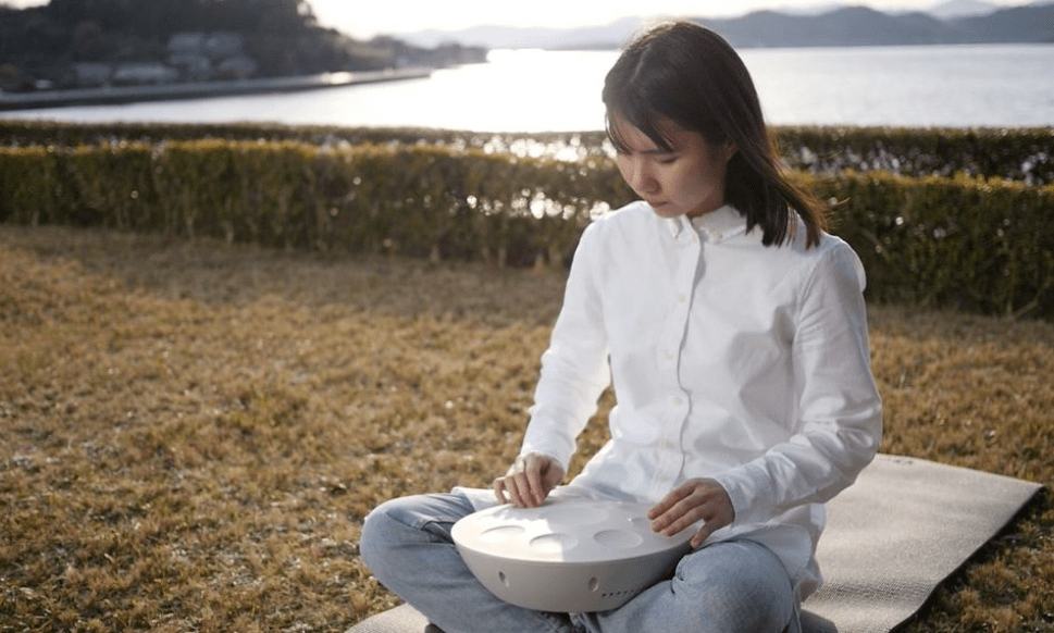 Roland just released a weird little riff on an acoustic handpan Roland just released a weird little riff on an acoustic handpan