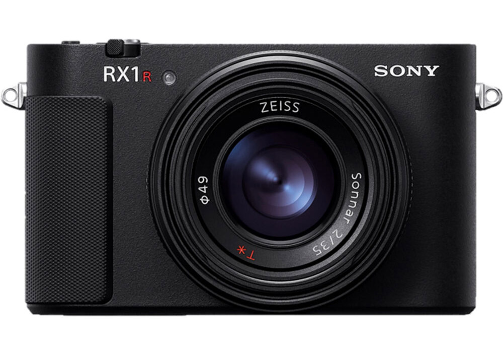 Sony’s 61MP RX1R III fixed-lens compact camera is finally here after a ten-year wait Sony’s 61MP RX1R III fixed-lens compact camera is finally here after a ten-year wait