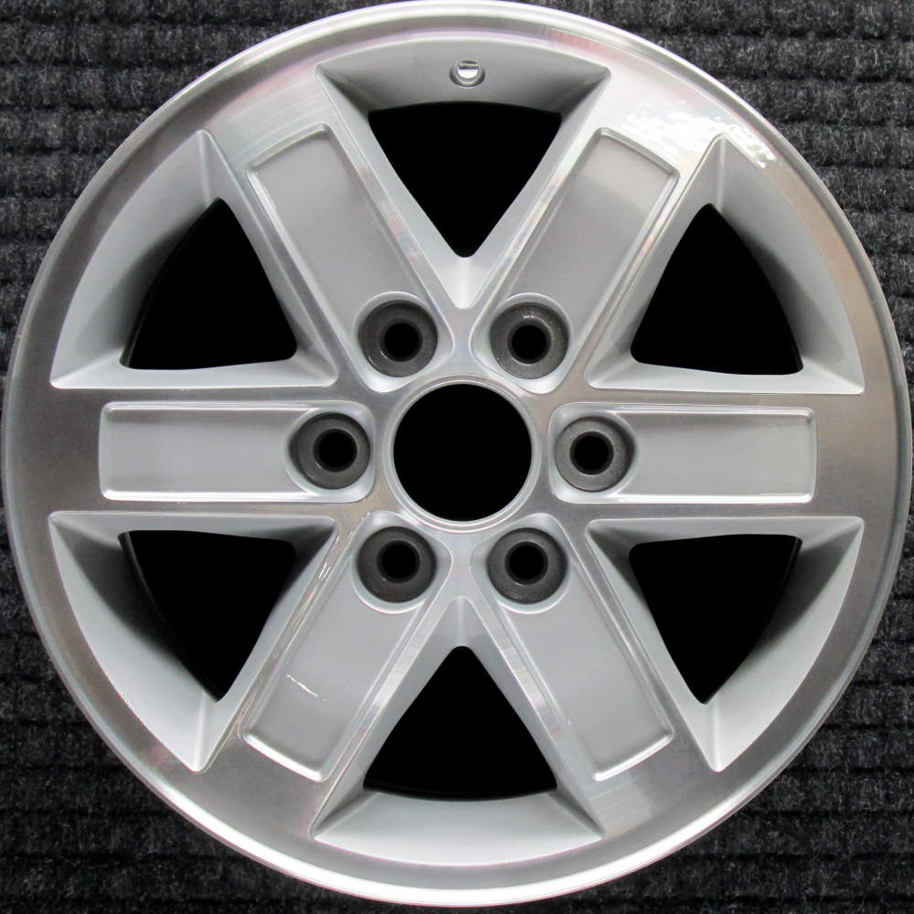 OEM 18" Machined Silver Wheel Rim For Chevy GMC Yukon, Sierra 1500, Yukon XL (2014-2020) - 6x139.7, 8.5" Wide, 24mm Offset