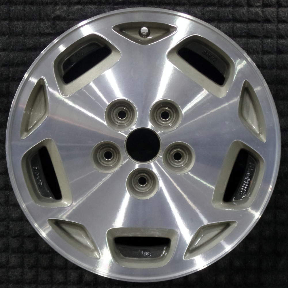 カナダmade アルミ玉　ビンテージ mazda-626-1990-1992-15-oem-