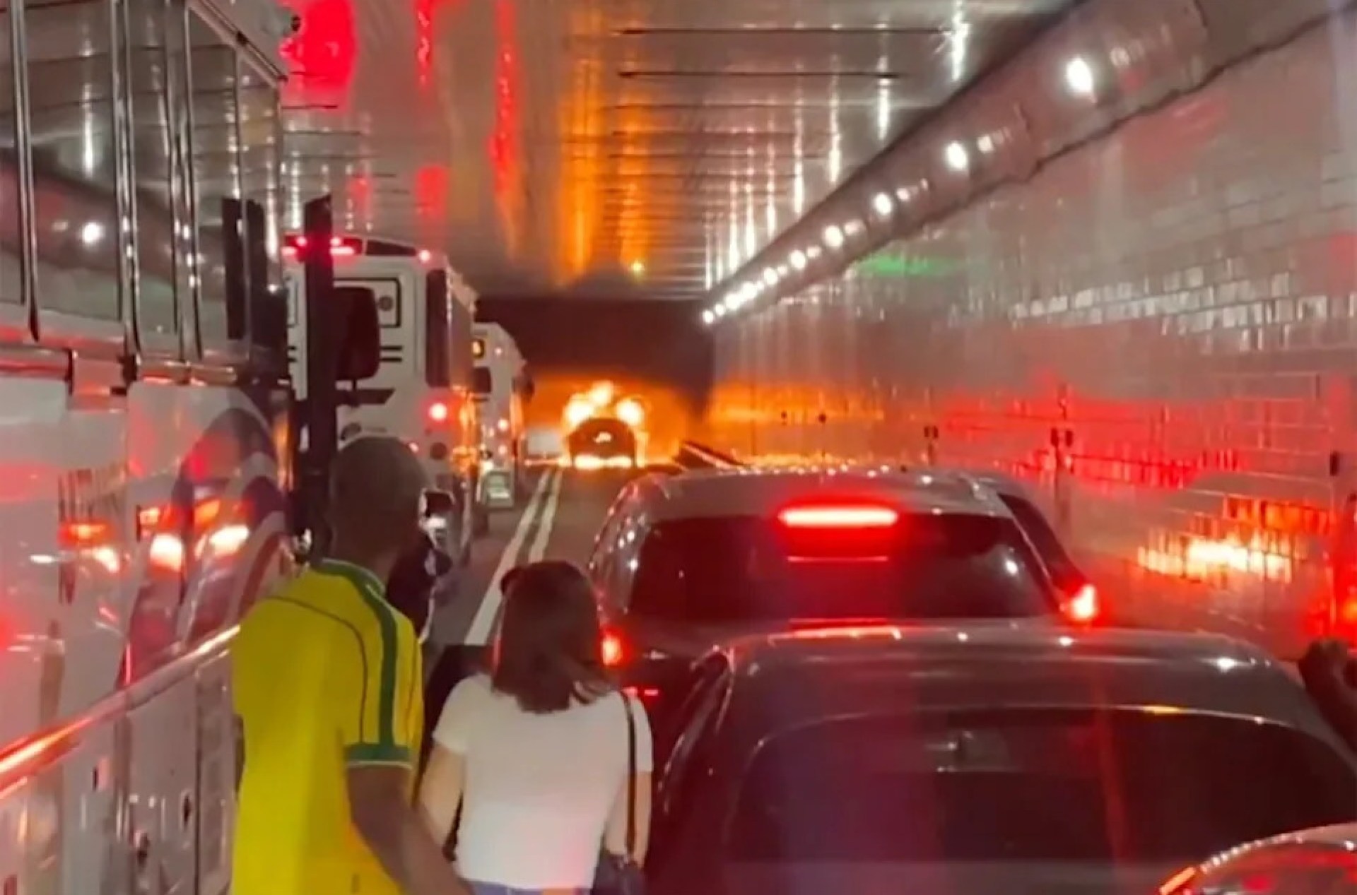 28 Trapped After Wilmington Tunnel Collapses 28 Trapped After Wilmington Tunnel Collapses