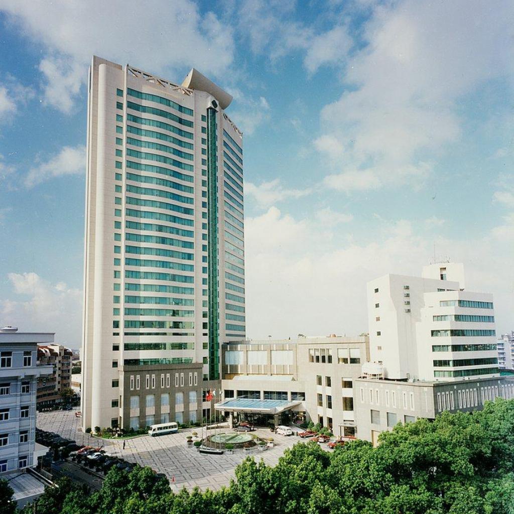 Natefeloa ke bolulo bo botle le boiketlo ba linaleli tse 5 ho Ningbo Nanyuan Hotel. Litlhahlobo tsa Hotele Natefeloa ke bolulo bo botle le boiketlo ba linaleli tse 5 ho Ningbo Nanyuan Hotel. Litlhahlobo tsa Hotele