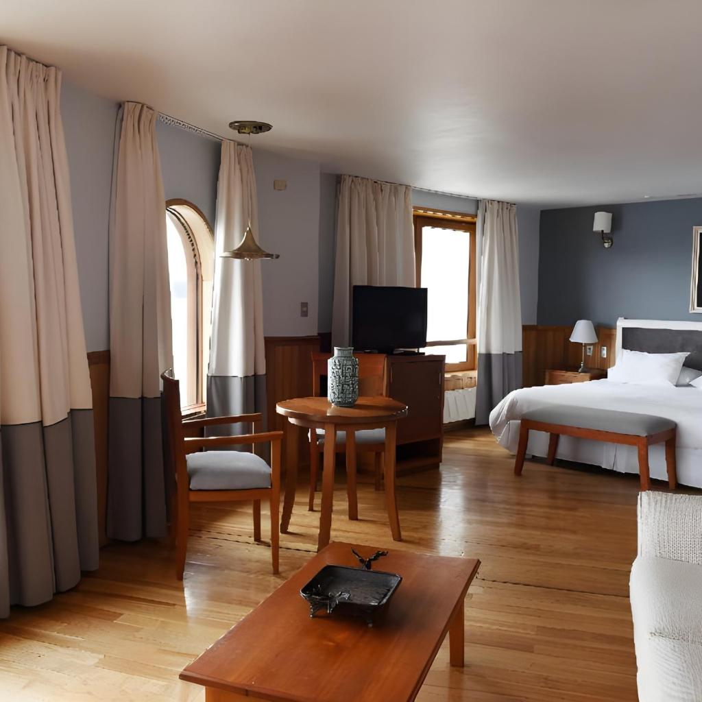 在Puerto Varas的Hotel Bellavista,开启一段独特的旅程,感受无与伦比的魅力。 酒店点评 在Puerto Varas的Hotel Bellavista,开启一段独特的旅程,感受无与伦比的魅力。 酒店点评