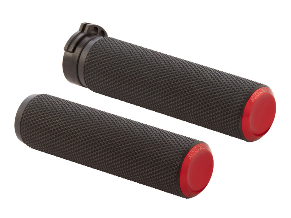 Arlen Ness Knurled Fusion Handgrips – Red. Fits H-D with Throttle Cable.