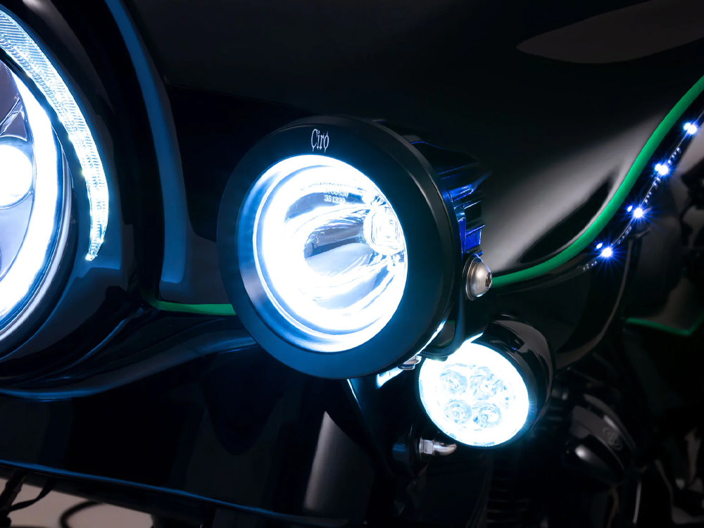 Driving Light; FLHX%2714up