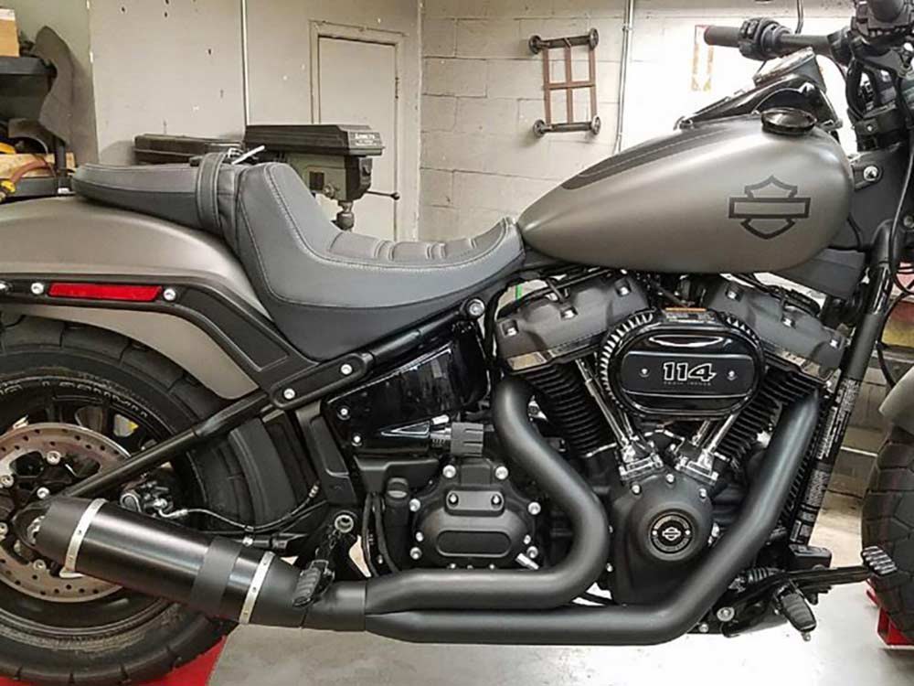 Exhaust;S/Tail%2718-24 2:1 Bobcat Blk
