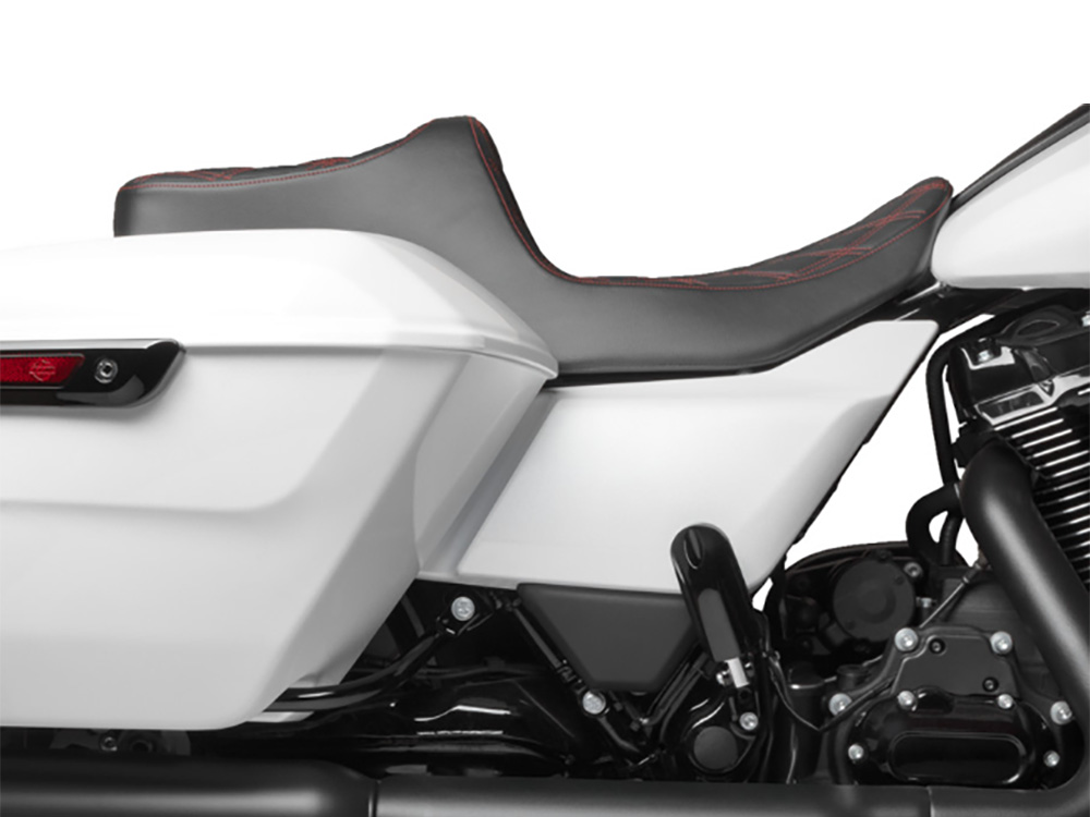 Drag Specialties Predator 3 Dual Seat with Red Double Diamond Lattice Stitch. Fits CVO Touring 2023up, Street Glide & Road Glide 2024up, Touring 2025up