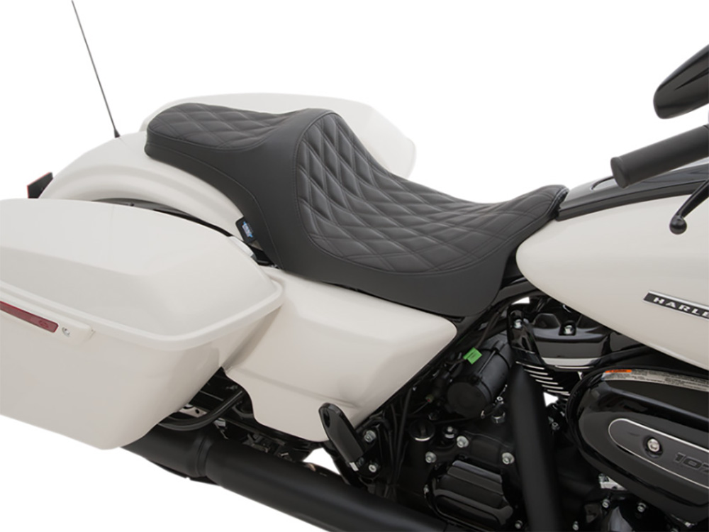Drag Specialties Predator 3 Dual Seat with Black Double Diamond Lattice Stitch. Fits Most Touring 2008-2024