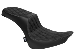Drag Specialties Performance Predator 2up Dual Seat with Black Double Diamond Lattice Stitch. Fits Softail 2000-2017 with 130 or 150 OEM Rear Tyre Drag Specialties Performance Predator 2up Dual Seat with Black Double Diamond Lattice Stitch. Fits Softail 2000-2017 with 130 or 150 OEM Rear Tyre