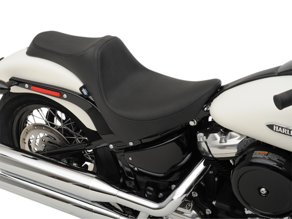 Drag Specialties Predator 3 Dual Seat – Smooth Black. Fits Softail Deluxe, Heritage Softail, Slim & Street Bob 2018up & Standard 2020up