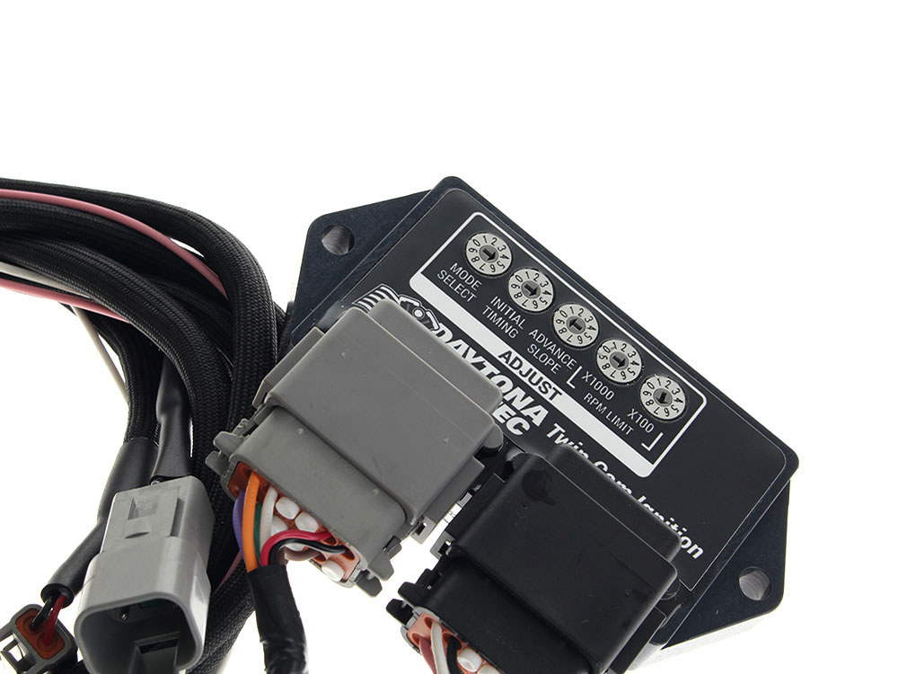 Daytona Twin Tec External Ignition Module with Two Plugs. Fits Twin Cam 1999-2003 with Carburettor. Includes Wiring Harness.