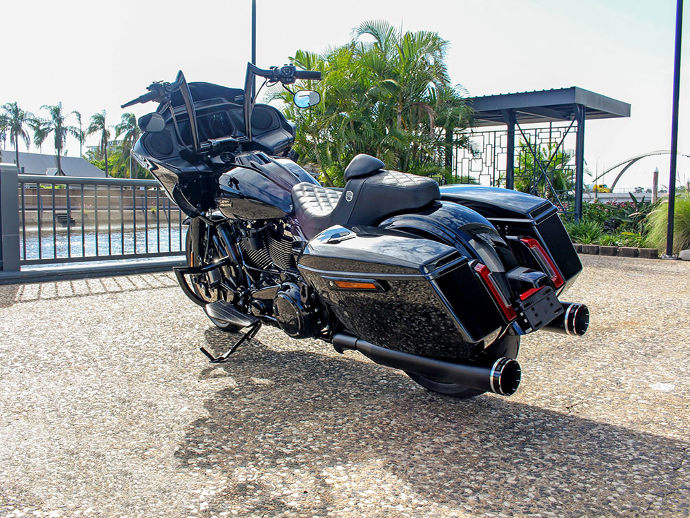 FACTORY 47 HANDLEBARS 14in. x 1-1/2in. R Series Handlebar – Gloss Black. Fits CVO Road Glide 2023up & Road Glide 2024up