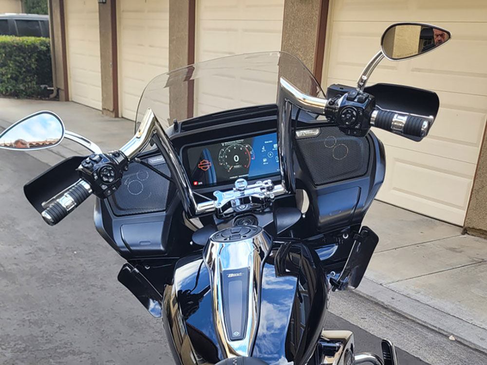 FACTORY 47 HANDLEBARS 14in. x 1-1/2in. R Series Handlebar – Chrome. Fits CVO Road Glide 2023up & Road Glide 2024up