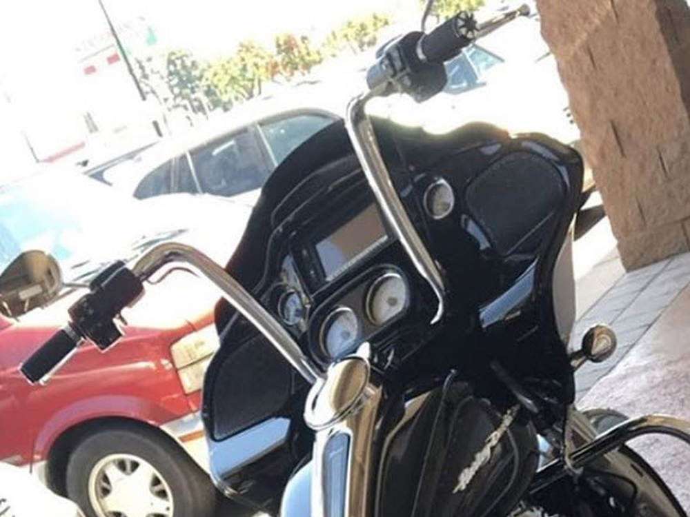 FACTORY 47 HANDLEBARS 14in. x 1-1/2in. Legacy Rivera Handlebar – Chrome. Fits Road Glide 2015-2023