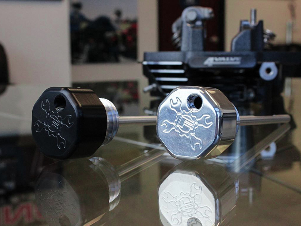 Feuling Vented Dipstick – Polished. Fits Touring 2017up.