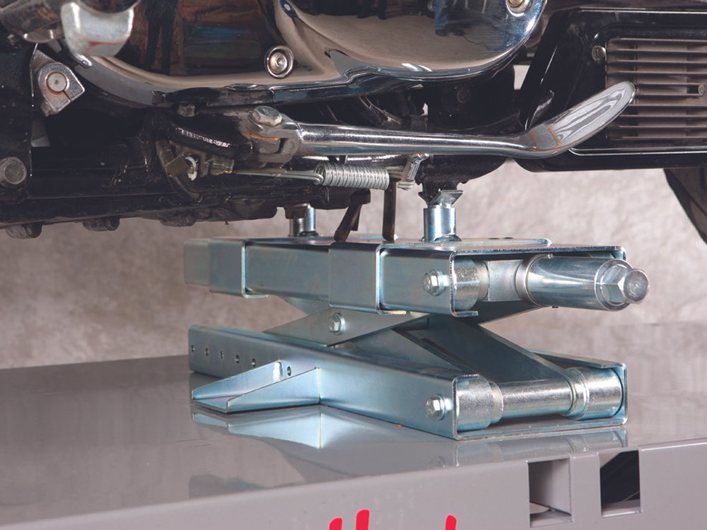 Scissor Jack; Universal 19