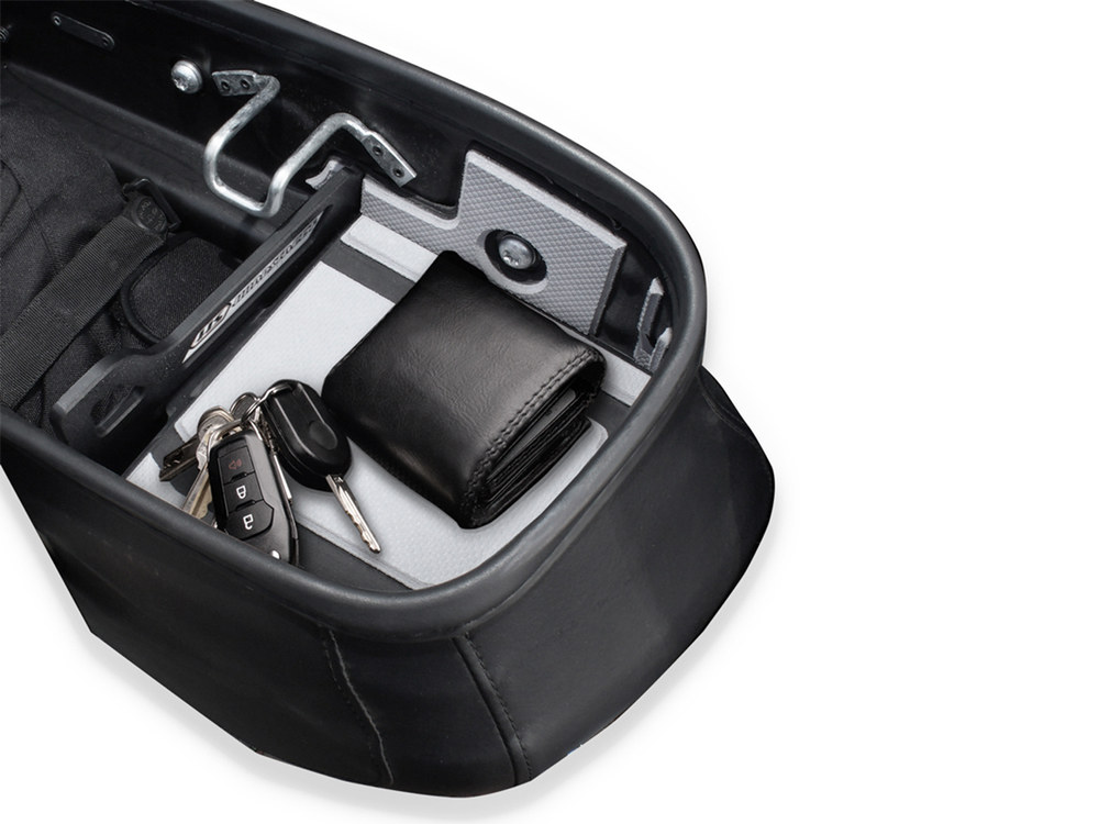 Hard Street Ryt-There Saddle Bag Shelf – Grey. Fits Heritage Softail 2018up Left & Right Bags.