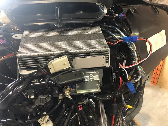Hog Tunes AUDIO Wild Boar, 400 Watt Amp x 2 Speaker Kit. Fits Street Glide 2014-2023