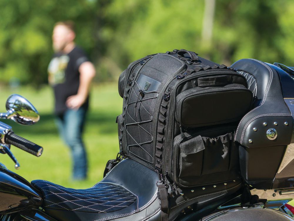 Kuryakyn Momentum Road Warrior Bag.