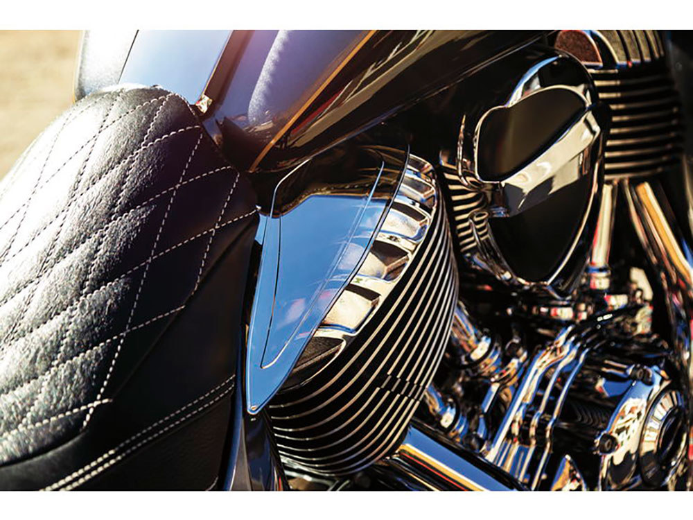 Kuryakyn Reflective Saddle Shields – Smoke. Fits Indian 2014up.