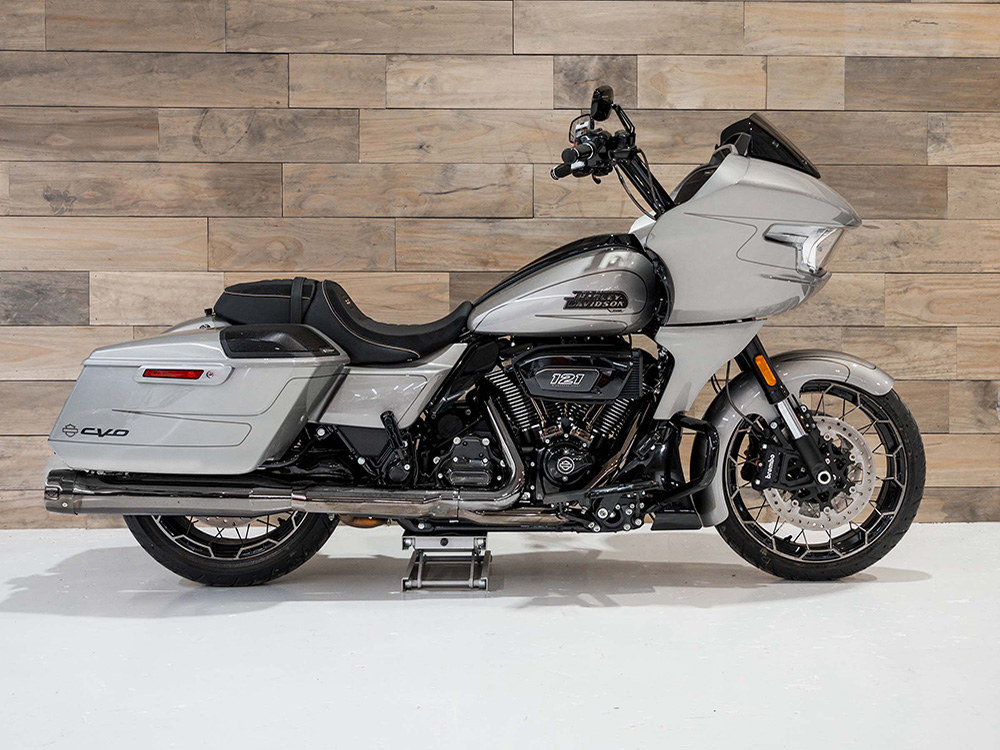 KLOCK WERKS 19in. Front Wrapper Fender. Fits CVO Touring 2023up & Street Glide & Road Glide 2024up