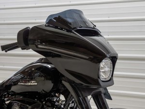 KLOCK WERKS 6.5in. Flare Windshield – Dark Smoke. Fits CVO Street Glide 2023up & Street Glide 2024up KLOCK WERKS 6.5in. Flare Windshield – Dark Smoke. Fits CVO Street Glide 2023up & Street Glide 2024up