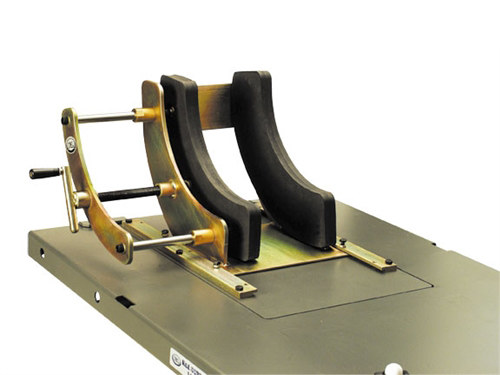 KL Crank Style Wheel Vice. Fits Maximum Tyre Width 215mm.